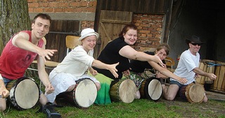 image Djembe Trommler in Pecin Tschechien